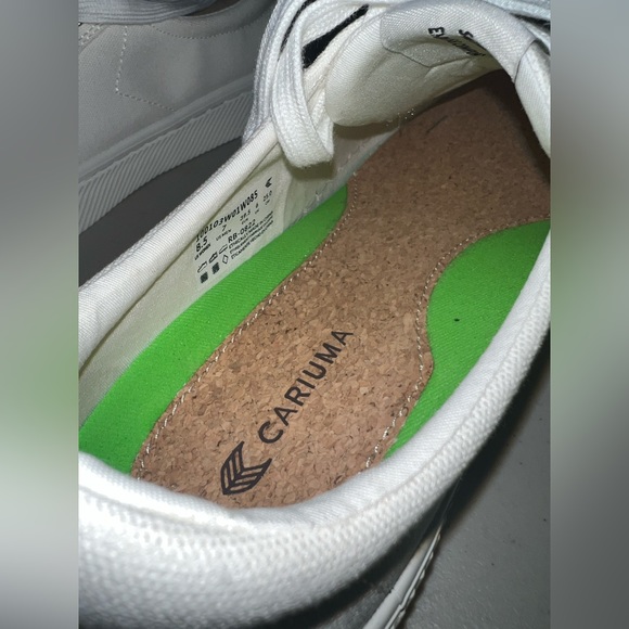 🍃NIB! Cariuma Canvas Memory Foam Sneakers - Picture 15 of 15